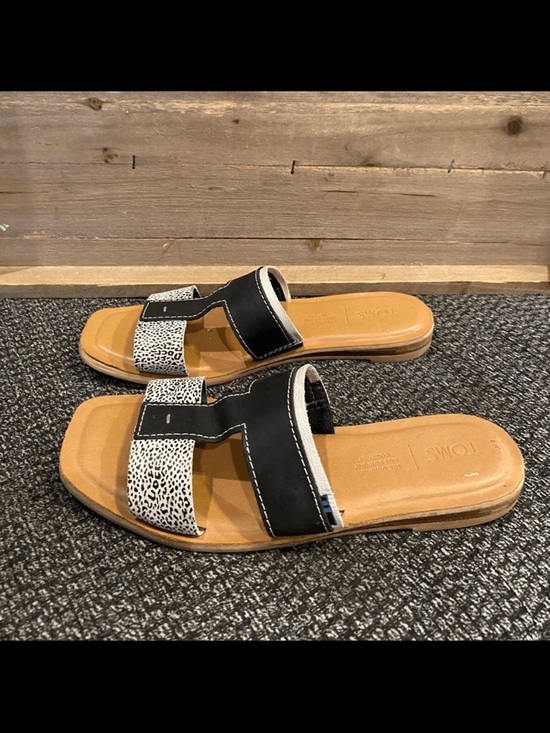 Toms Shoes - ✅TOMS Black & White Slide Sandals for Women